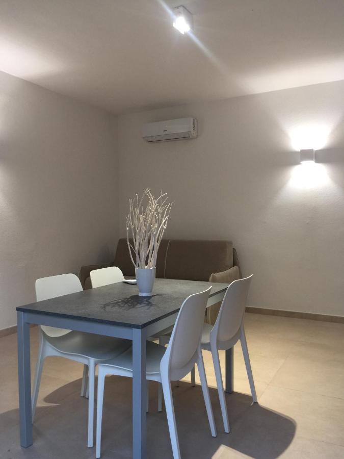 Casa Charme Apartment Олбия Екстериор снимка
