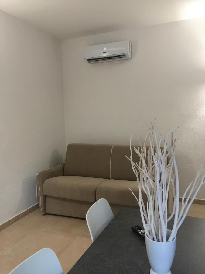 Casa Charme Apartment Олбия Екстериор снимка